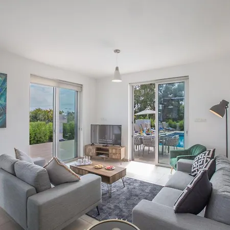 Gold,brand New, Luxury 5bdr With Private Pool Villa