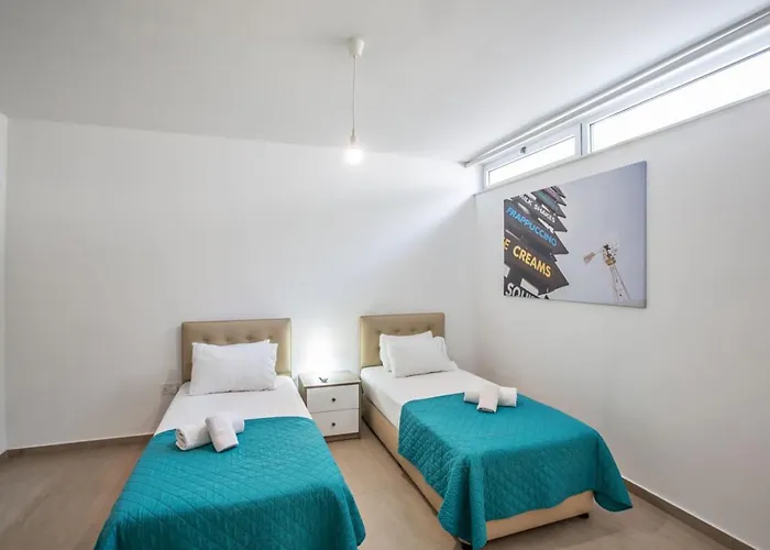 Gold,brand New, Luxury 5bdr With Private Pool Vila Protaras