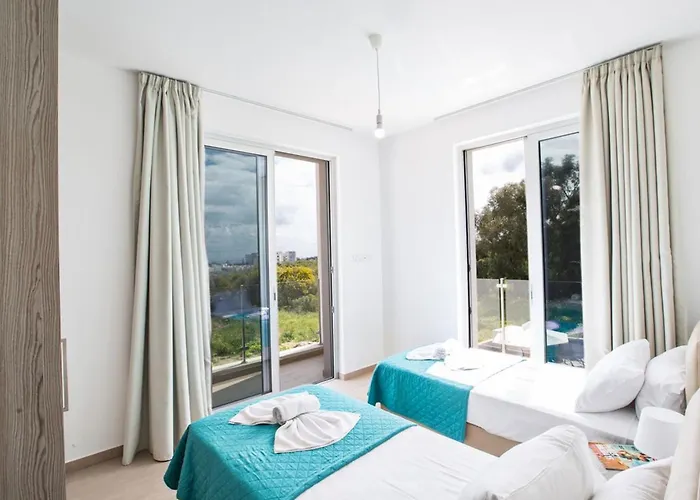 Gold,brand New, Luxury 5bdr With Private Pool